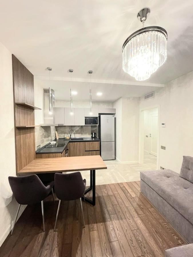 1 Room 60M2 Center Of Obolon Near River Side. 11 Floor Kiev Eksteriør bilde