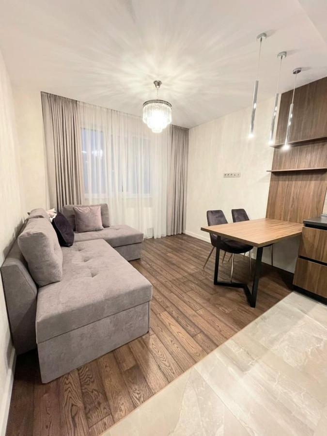 1 Room 60M2 Center Of Obolon Near River Side. 11 Floor Kiev Eksteriør bilde